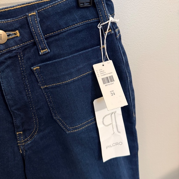 Pilcro Mid-Rise Patch Pocket Denim Bermuda Shorts - Picture 5 of 9